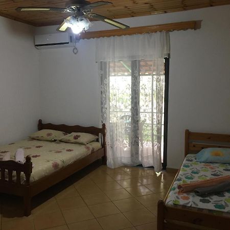 Romeo'S Guest House 2 Piqeras Bagian luar foto