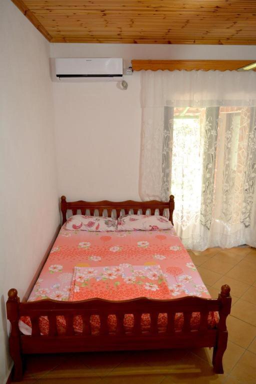 Romeo'S Guest House 2 Piqeras Bagian luar foto