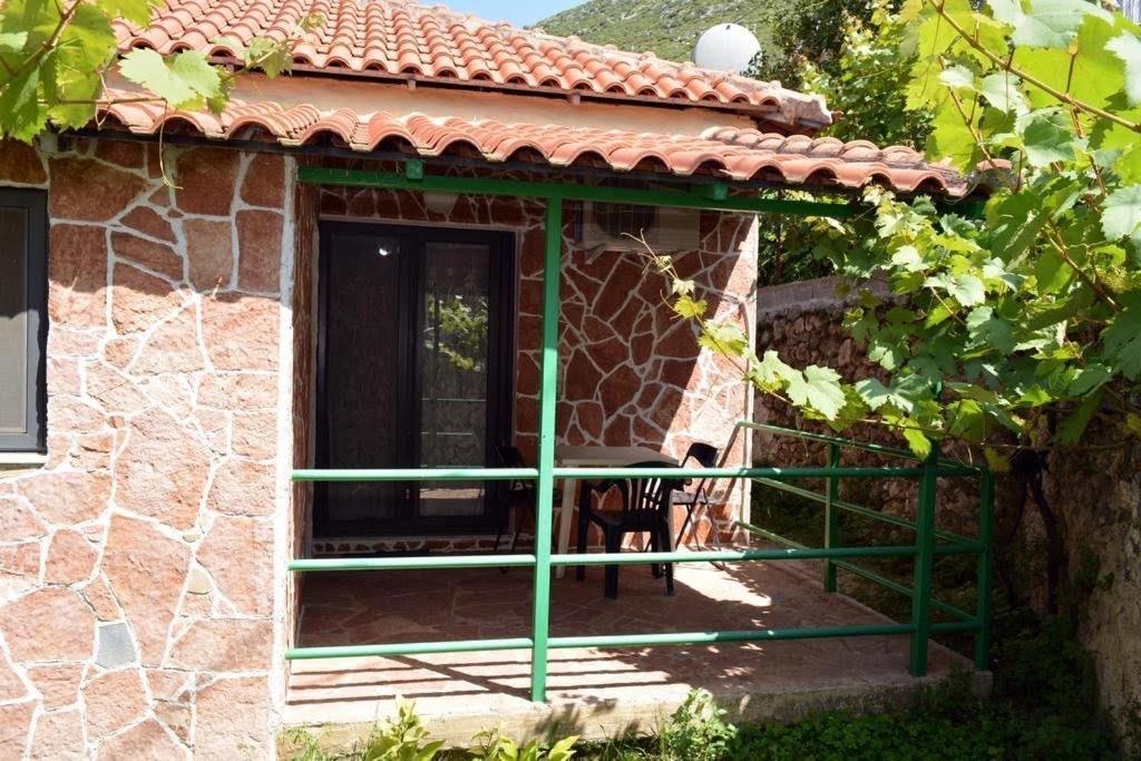 Romeo'S Guest House 2 Piqeras Bagian luar foto